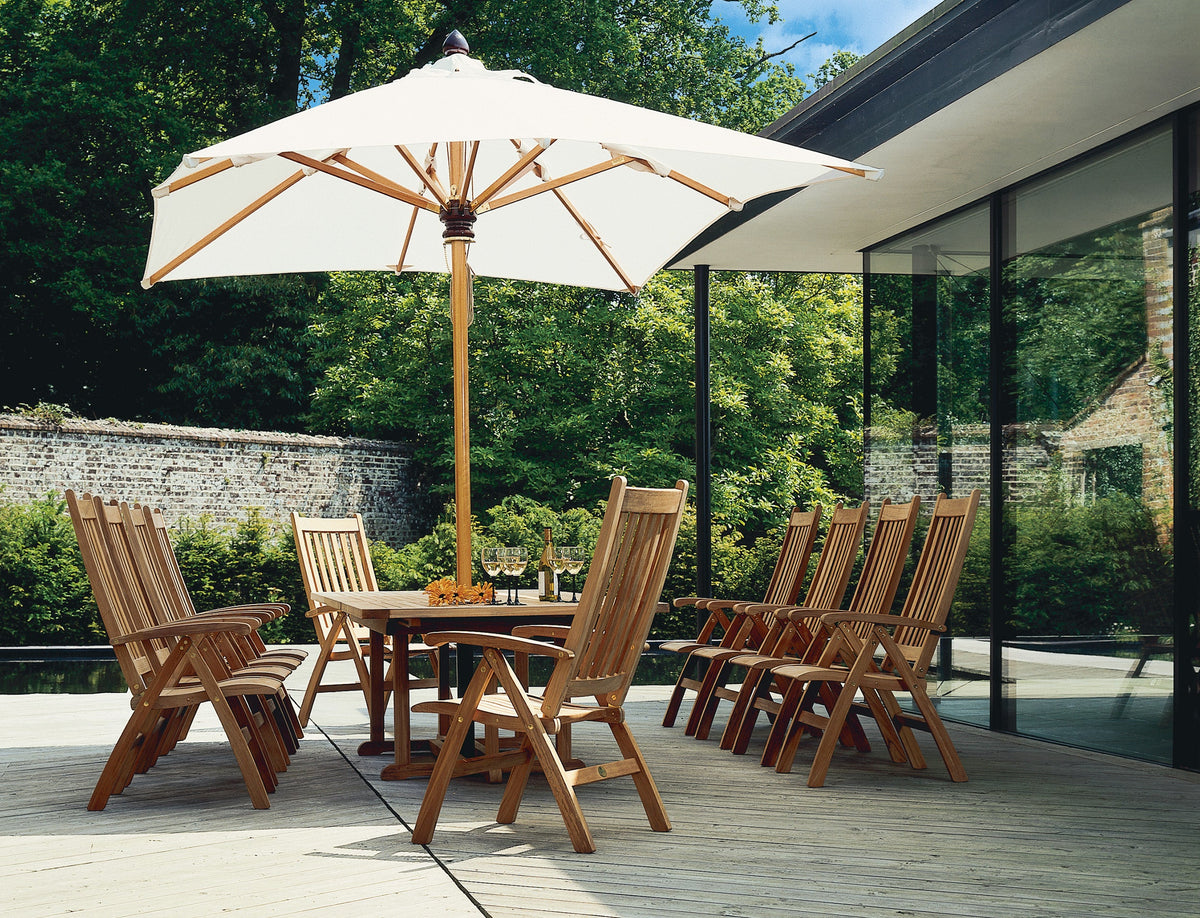 Barlow Tyrie Ascot Teak Carver