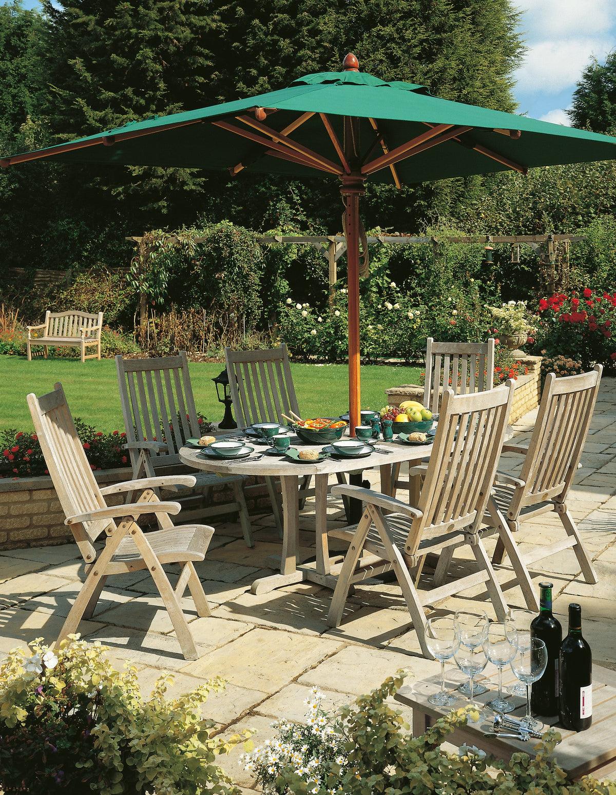 Barlow Tyrie Ascot Teak Carver